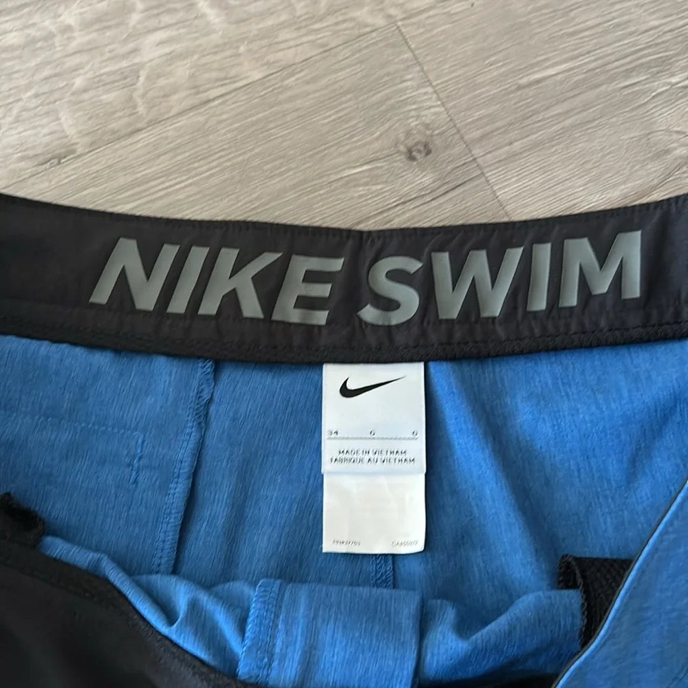 NIKE | DARK MARINA BLUE HYBRID SHORT MEN